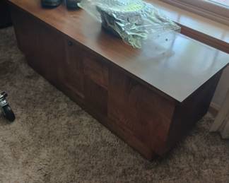 Lane Cedar chest