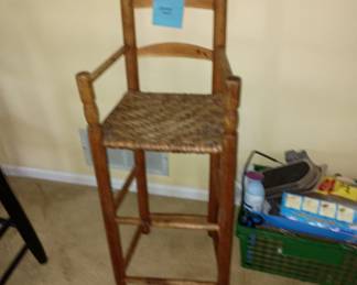 Childs high chair 