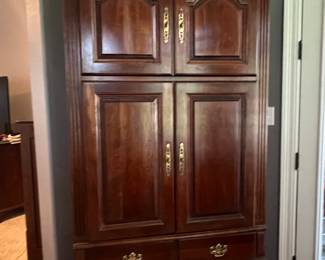 Pennsylvania House  media Armoire