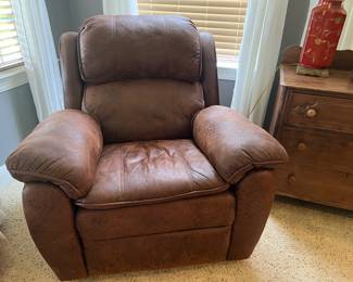 Large Recliner
