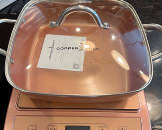 Induction single burner cooktop with copper chef pan