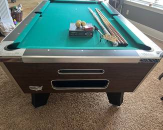 Valley Dynamo Pool Table 
