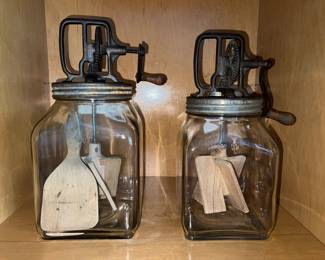 8 qt and 4 qt butter churns