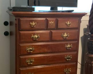 Lexington Furniture 8 Drawer Cherry Dresser $175