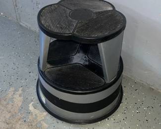 Cramer Kik-Step Steel Step stool 