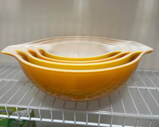 Vintage Pyrex Sunflower Cinderella Bowls set of 4 