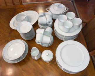 Lenox Venetian Lace China 