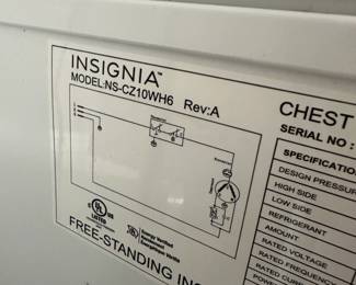C124 - $150 Insignia Freezer. Model NS-CZ10WH6. 10.2 cu ft.