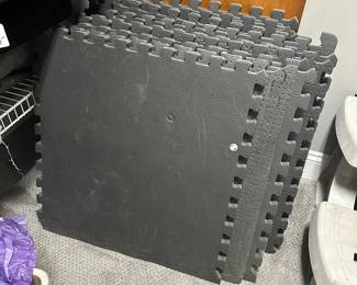 C98 - $20 Foam Floor Mats
