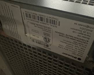 C24 - $450 Blueair 680i with 3 extra filters. Air filter. Excellent Condition.