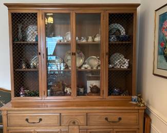Hickory Furniture Co. Wood China Cabinet 