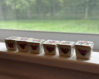 Miniature Covered Dishes 