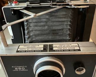 Polaroid 250 Land Camera 