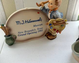 Hummel Museum Plaque  