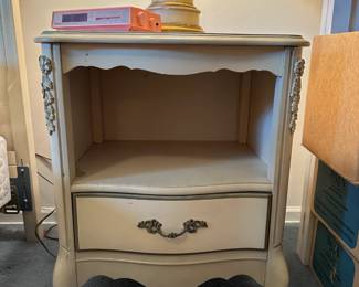 Vintage Bassett Furniture Co. Nightstand 