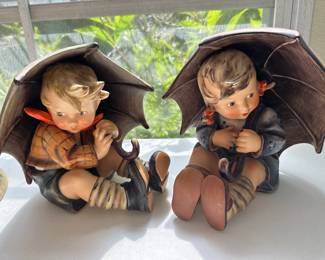 Vintage Pair Hummel UMBRELLA BOY & GIRL 152/0 A & B 