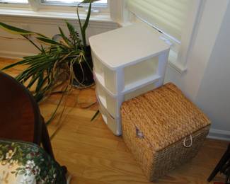 Lots of storage containers, wicker storage