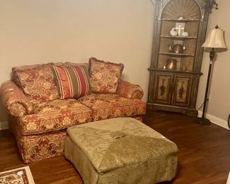 Havertys Loveseat & Ottoman 