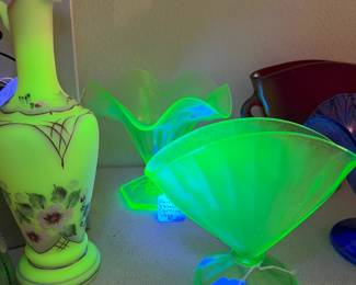 Vintage Fenton Florentine Uranium Fan Vase and Footed Compote