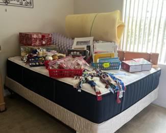 Queen Sterns & Foster "Estate" mattress and box, 2 foam mattress toppers