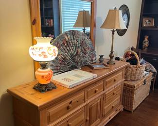 Wicker trunk, Broyhill furniture, lots of linens 