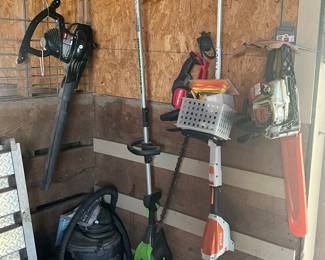Weed eaters and blower sets 