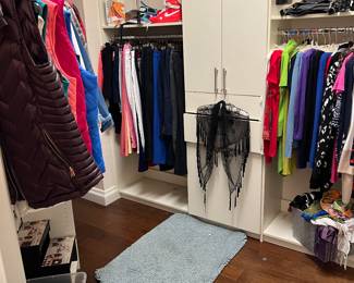 Lots of ladies clothing - Doncaster, Chicos, Talbots, more 