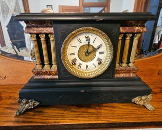 Sessions mantle clock