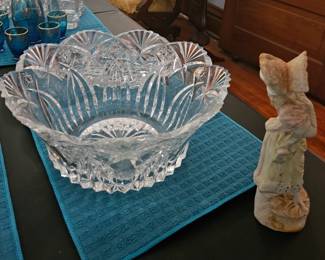 Cutglass serving bowl