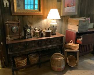 Nice collections of baskets, pepper miles and clocks