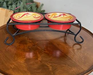 Pet Caddy, 2 Bowls on Stand
Siena
by GAIL PITTMAN - $100