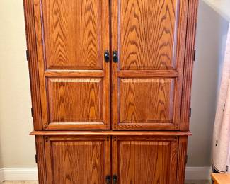 Desk Airmore, 40" w x 73 1/4" h x 23" d, $95