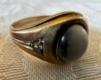 10K Gold Ring with Jewel