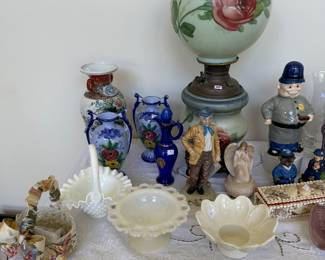 Large Collection of Vintage Glass 