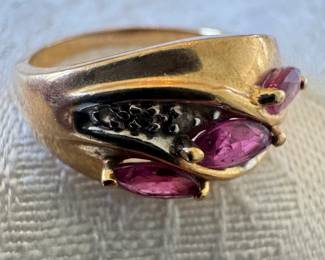 14K Gold & Ruby Ring