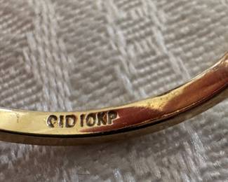 10K Gold with Amethysts Ring