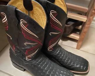 WESTERN BOOTS