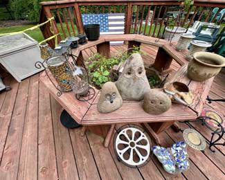 Fun decor & garden pots.