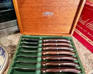 Set of 8 Cutco steak knives.