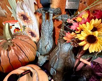 Fun Halloween items - hanging bats!