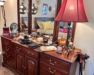 Trifold mirror dresser.