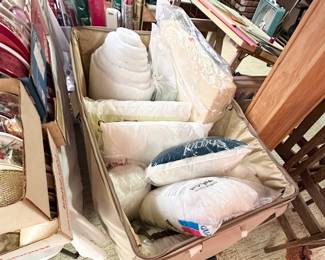 Sewing filler & pillow forms.