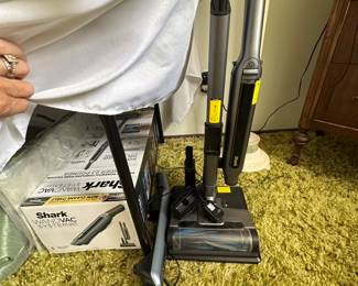 Shark Wandvac system vacuum.