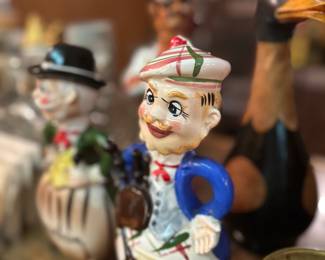 Bagpiper scotch decanter.