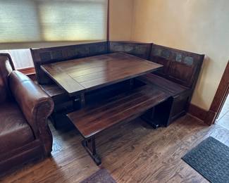 Corner Breakfast Nook