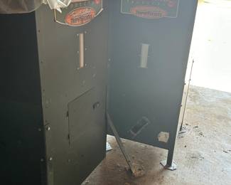 Texas Hunter Fish & Wildlife Feeder