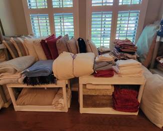 sheets, bedding, comforters