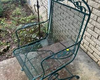 METAL ROCKER CHAIR
