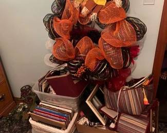 STORAGE TOTE, DECOR, BOOKS, ETC.