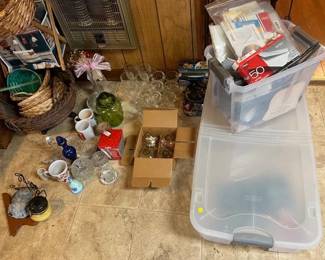 BASKETS, GLASSWARE, TOTE, MISC